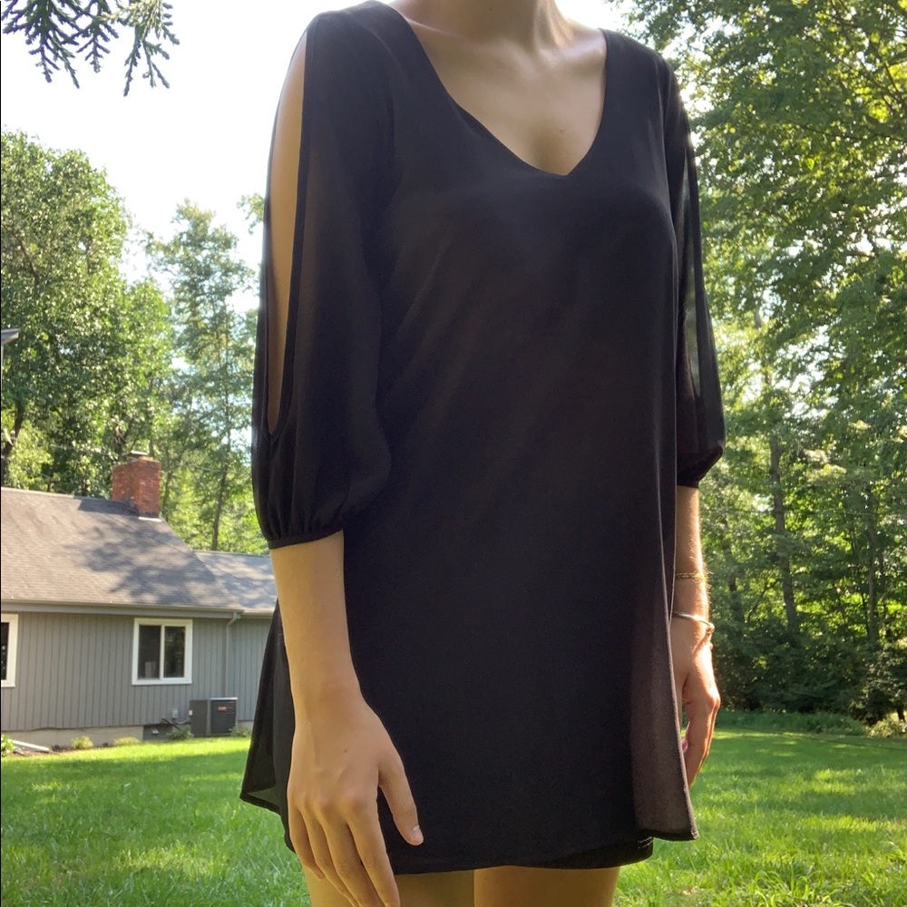 LULUS BLACK FLOWY DRESS